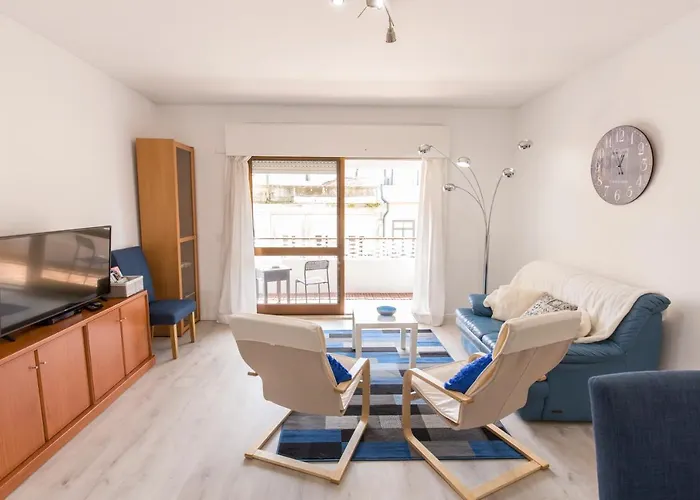 Metro Lapa House With Sunny Balcony And A/C