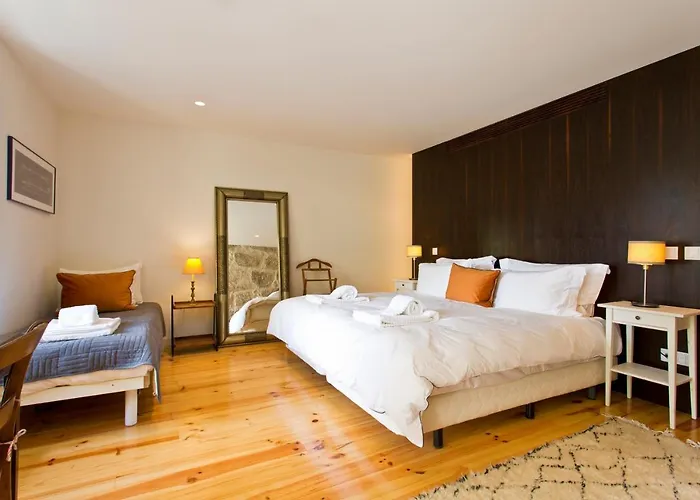 Boutique Rentals- Hidden Garden Porto\'S Downtown