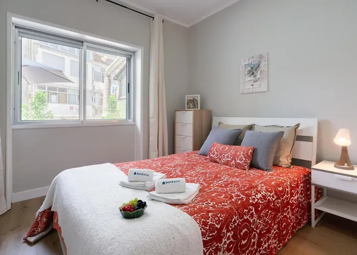 Host Wise - Modern Flats With Stunning Terrace Or Balcony - Central Location