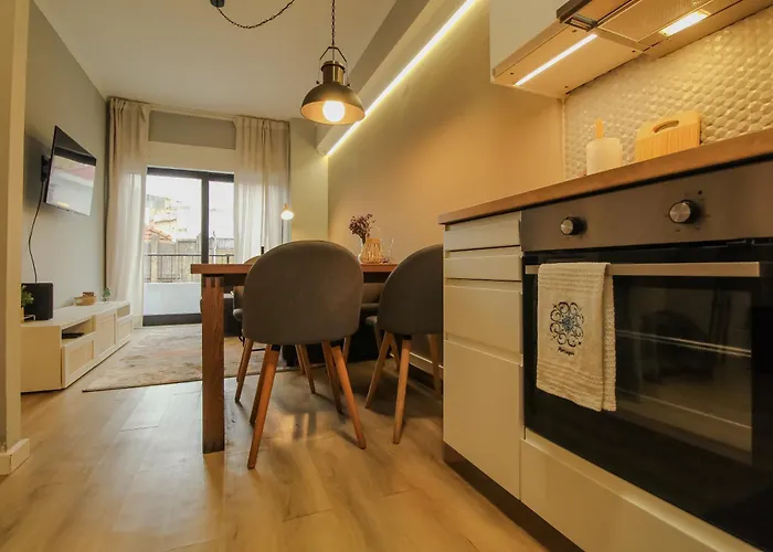 Charming Apartment In Porto