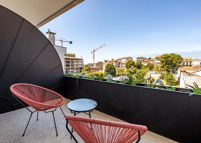 Nomads Lux - 1Bdr Almada Cool