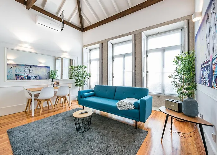 Guestready - High-Ceiling Urban Retreat In Porto