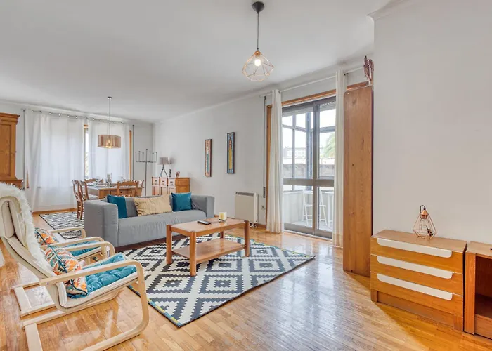 Oporto Guest Lobo Flat With Parking