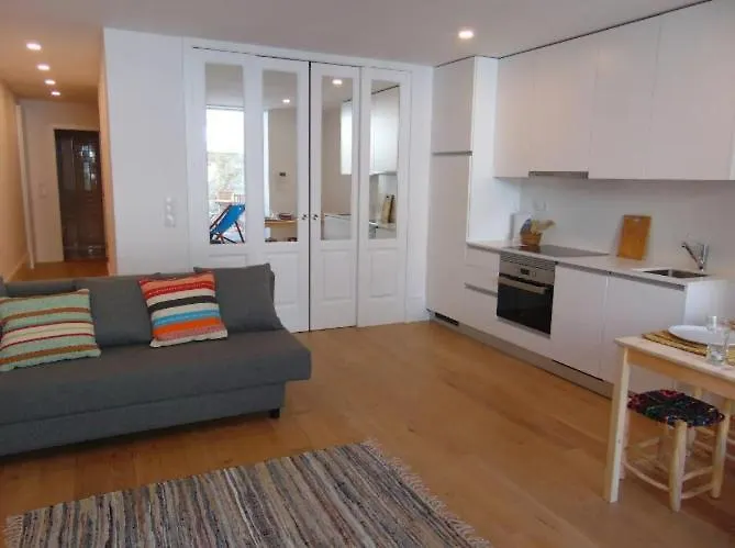 Lovely Apartment With Cute Terrace In City Centre