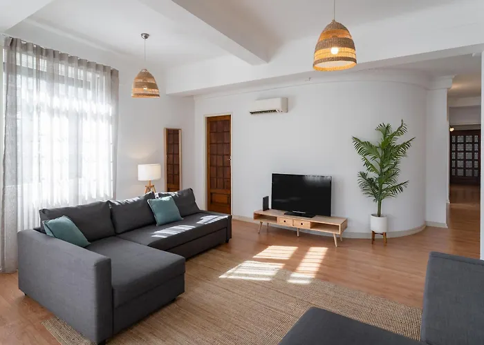 Feel Porto Downtown Apartments & Studios