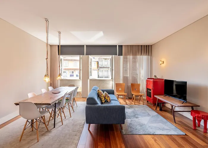 Viva Aliados Spacious & Bright Flat