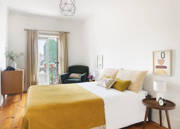 Charming Historic 31 Janeiro Street