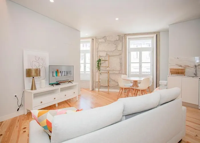 Liiiving In Porto - Aliados Stone Apartment