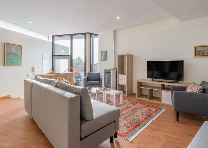 Host Wise - Bright And Cozy House With Dom Luis Bridge View