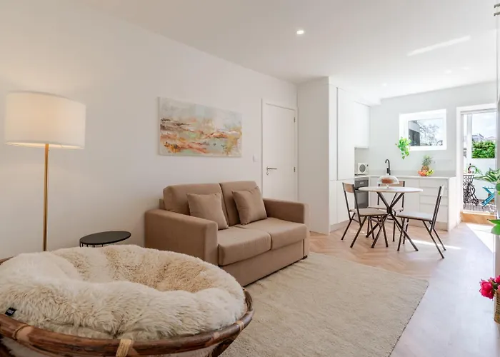 Hostwise - Stylish Studio W/ Charming Terrace