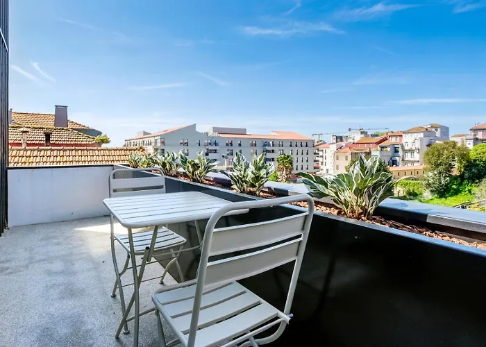 Spacious Loft W. Balcony In The Heart Of The City