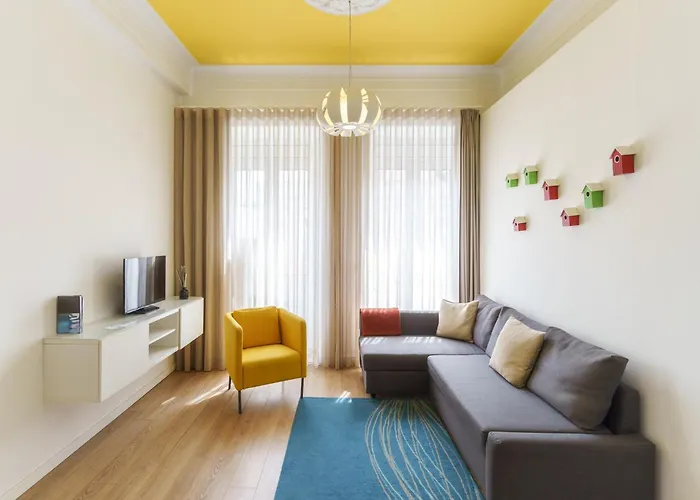 Romantic Apartment For 5 Guests, Oporto