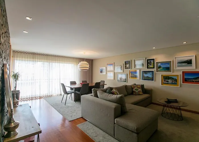 Comfy Luxury Apartment
