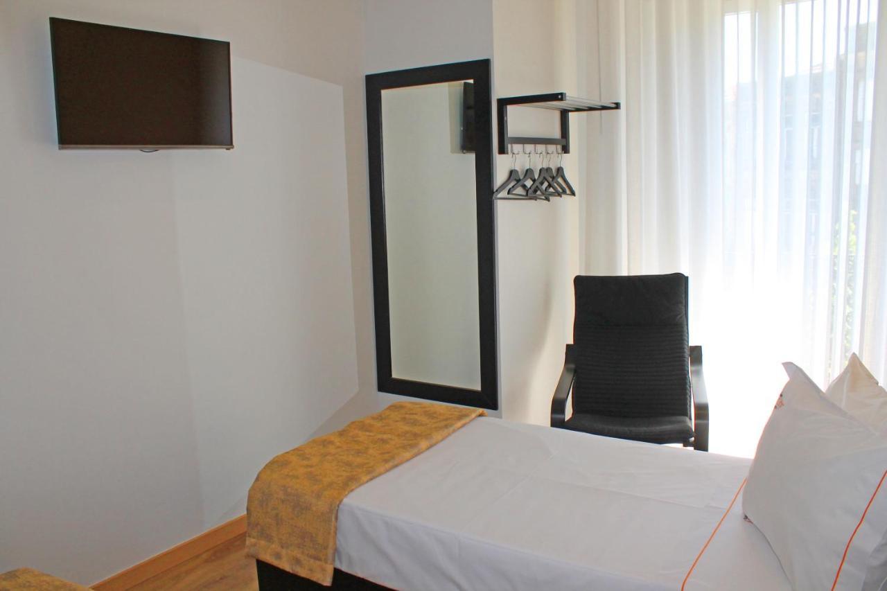 Vivacity - & 4* Porto