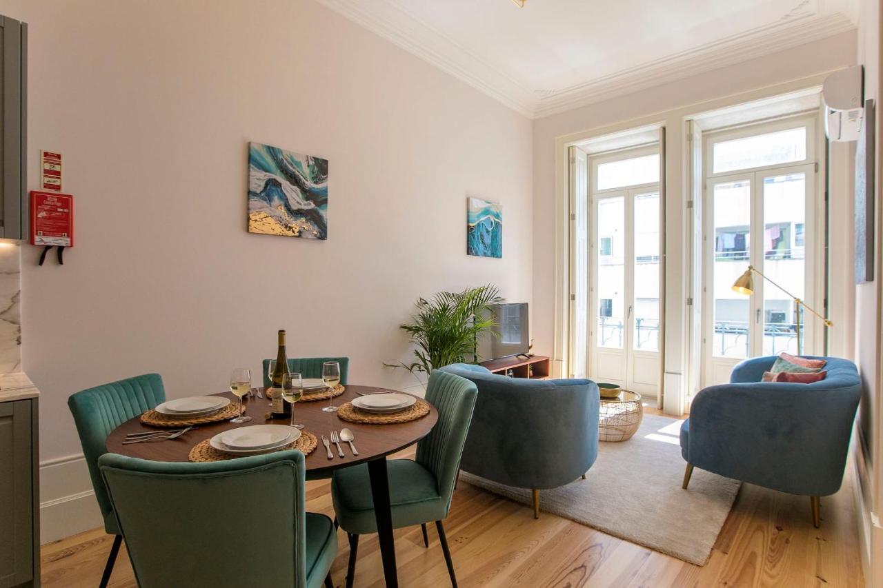 Lovelystay - 2br Flat With Ac In Duque De Loule Apartment Porto