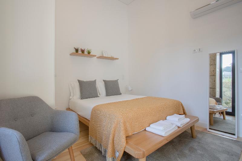 Liiiving In Terrace & Sunny Apartment Porto