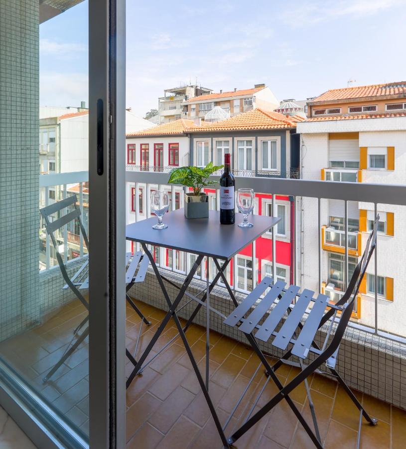 Trindade Family W/ Parking Place * Porto