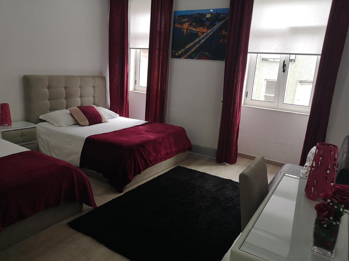 Downtown Garden Terrace , Only One House Up To 21pax * Porto