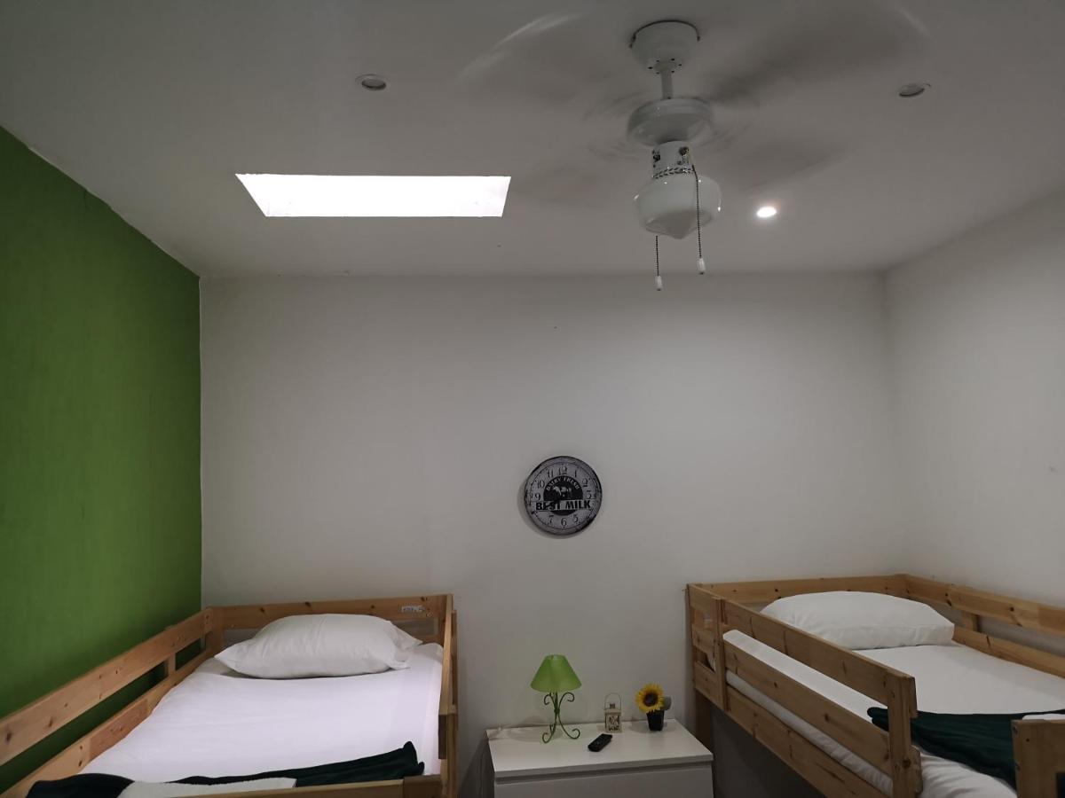 Downtown Garden Terrace , Only One House Up To 21pax Apartment