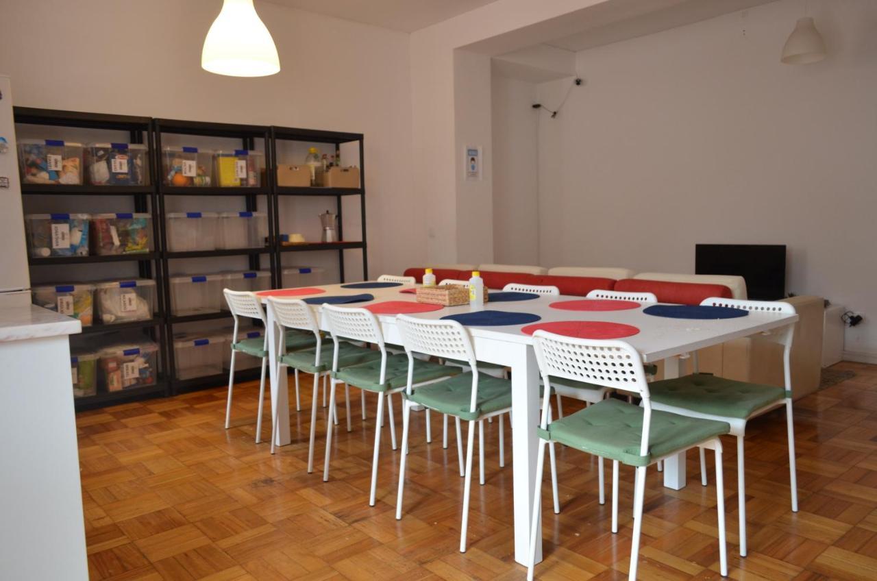 Pilar Hostel *