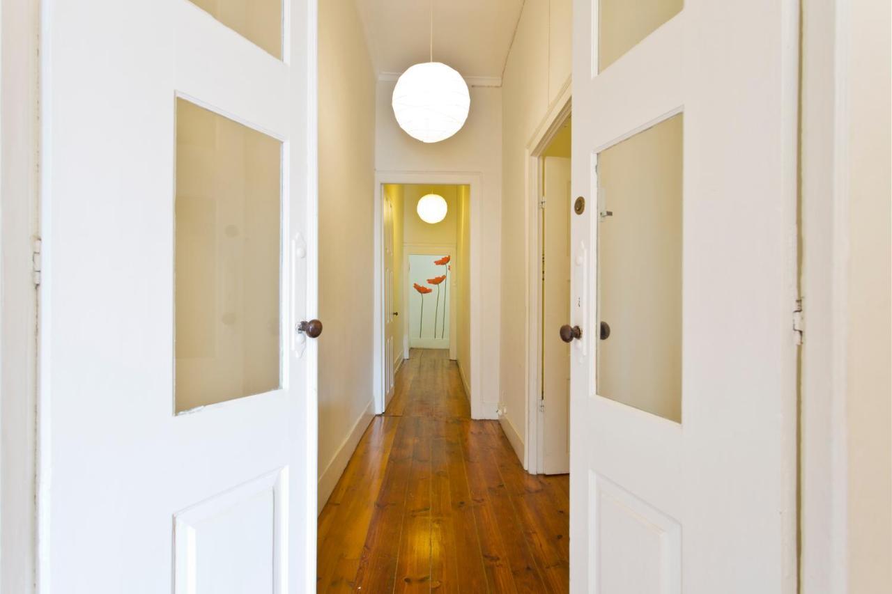 Charming Historic 31 Janeiro Street Porto