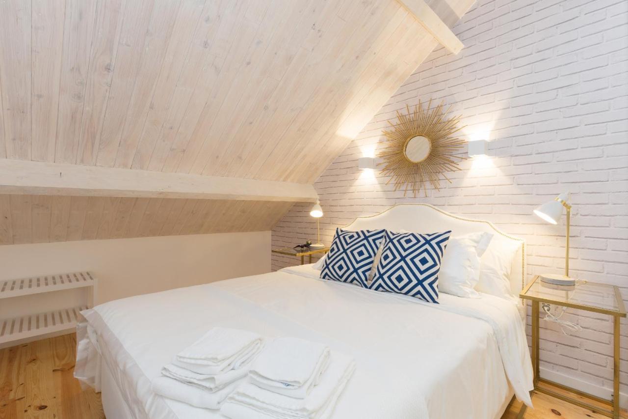 Loureiro Apartment