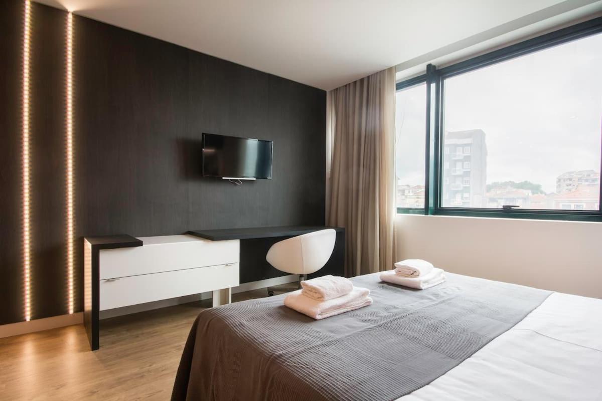 447 Gale Wifi, Parking Apartment *