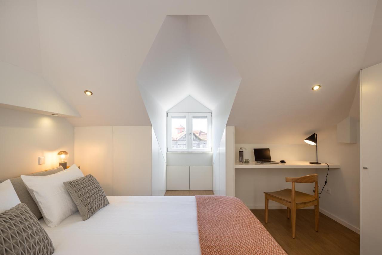 Box Market Square Apartment