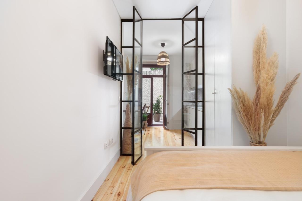 Apartment Vibrant Flat By Sao Bento W/balcony - Loureiro140 Porto