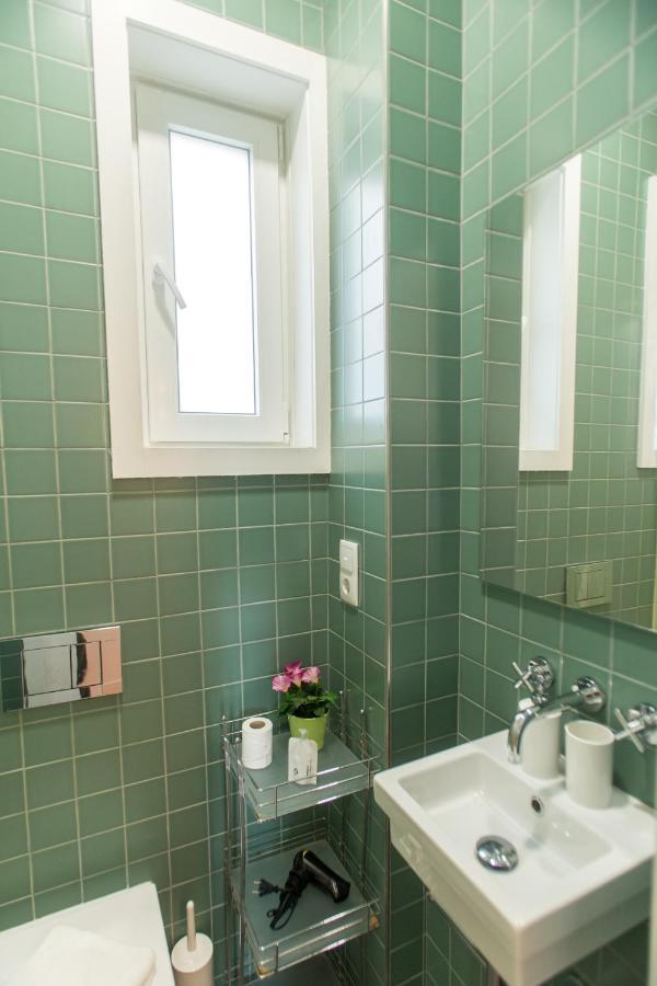 Apartment Pinpoint By Hosts *