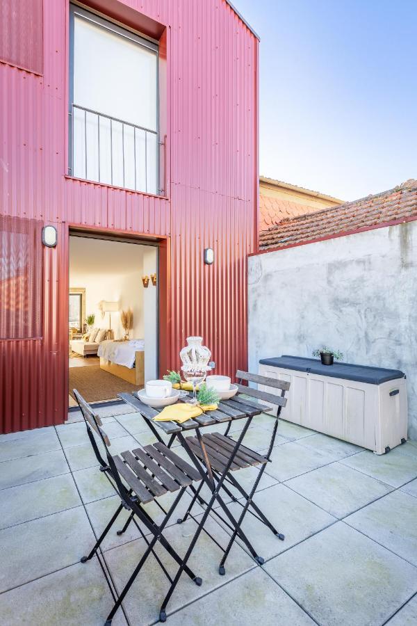 Apartment Lays' House *