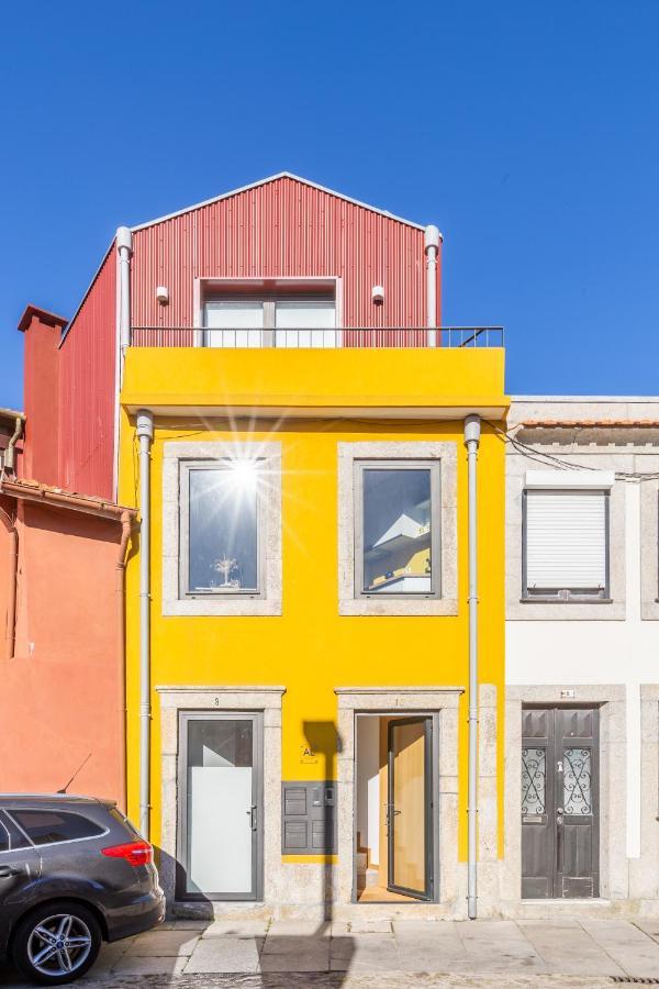 Apartment Lays' House