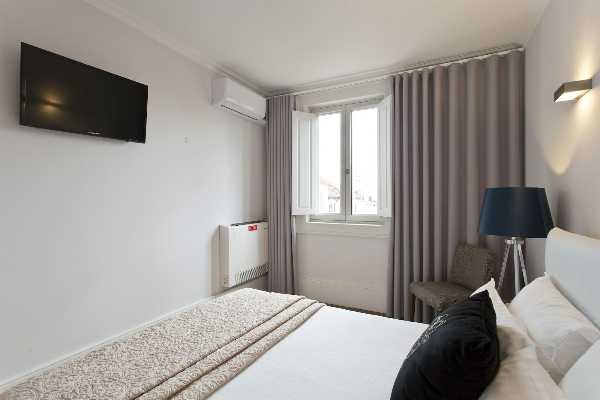 Oporto Comfort Charming Cedofeita Bed & Breakfast 2*