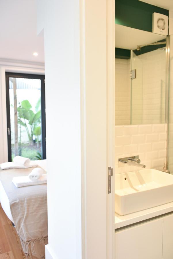 Apartamento Lindo 2 Quartos Com Pátio - Batalha Porto