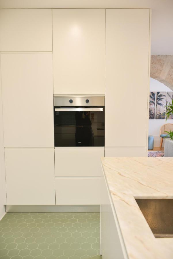 Apartamento Lindo 2 Quartos Com Pátio - Batalha *