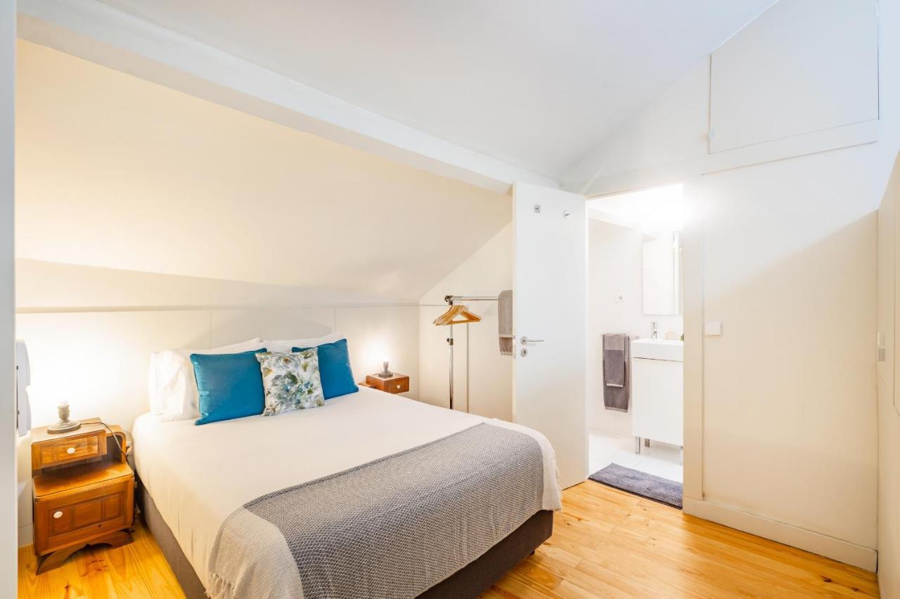 Loft With Mezzanine Apartment *