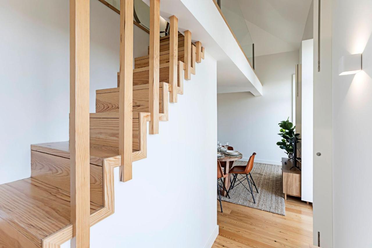Apartment Stunning Duplex Near River By Lovelystay