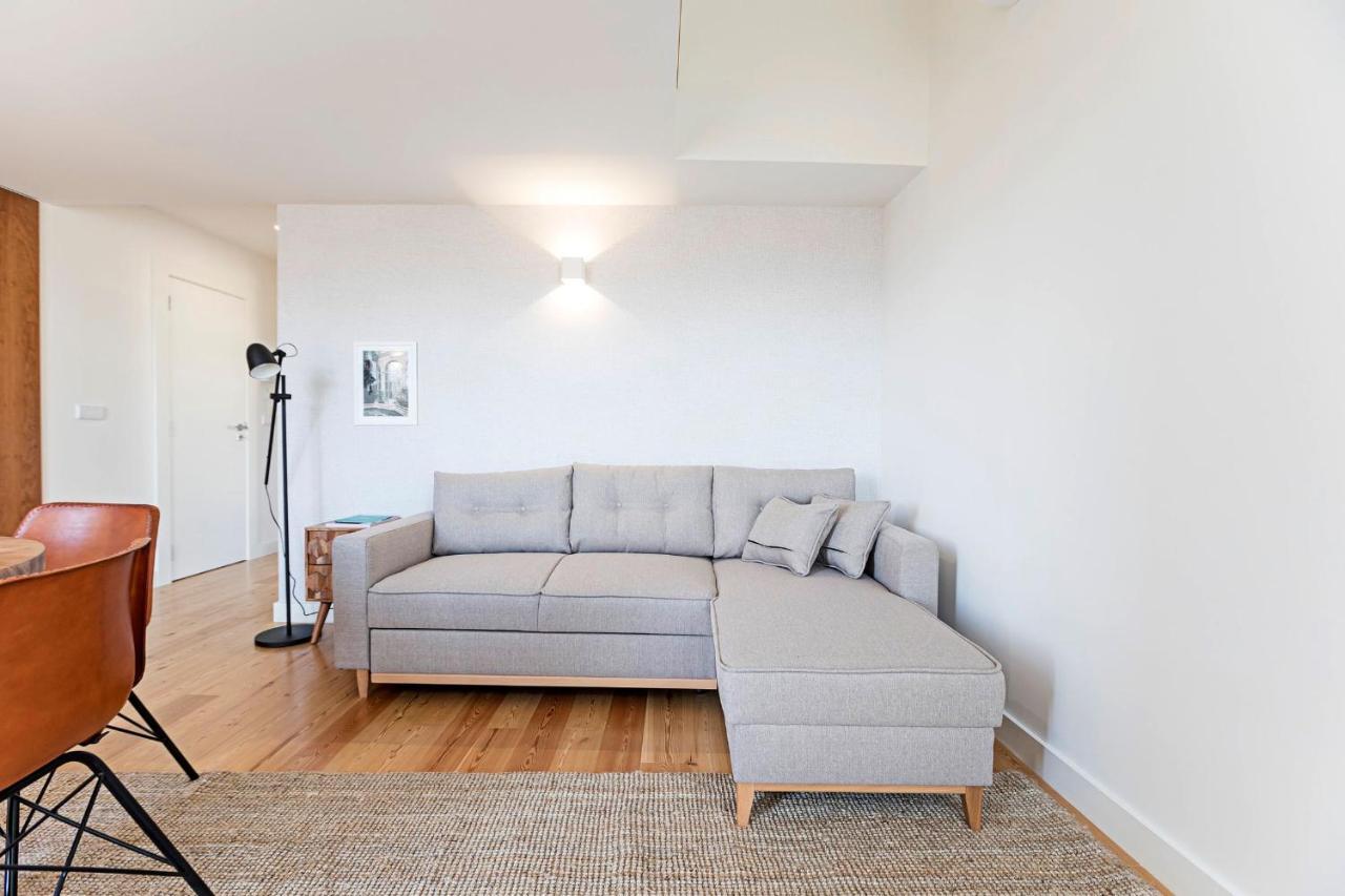 Stunning Duplex Near River By Lovelystay * Porto