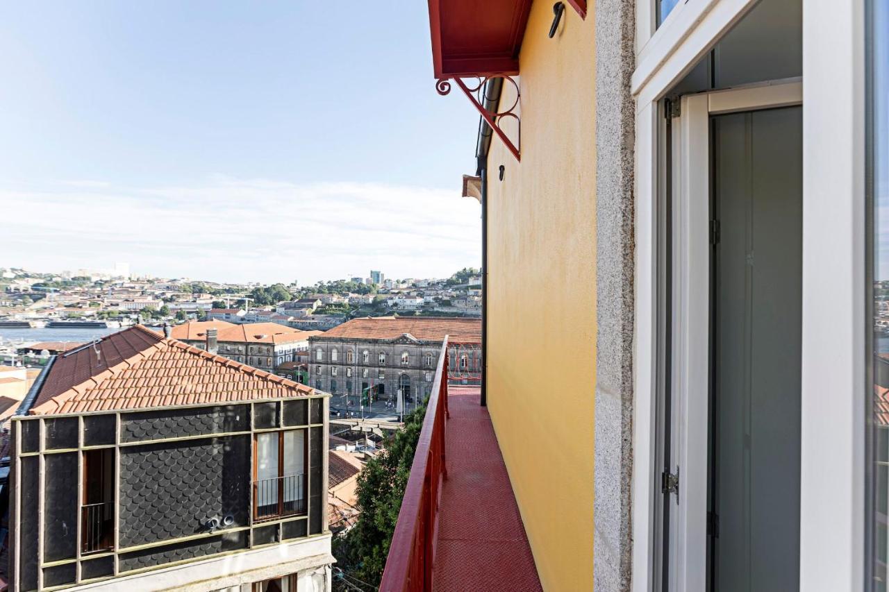 Stunning Duplex Near River By Lovelystay Apartment Porto