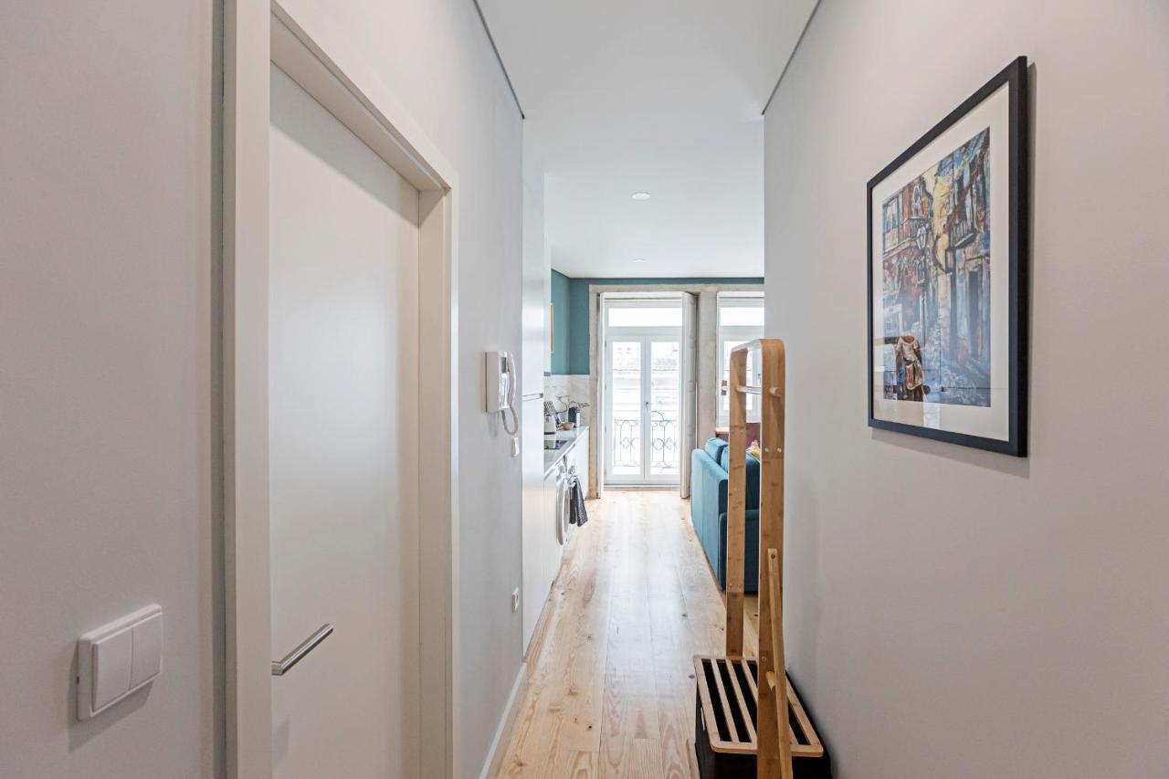 Turquoise Flat W Ac & Balcony By Lovelystay * Porto