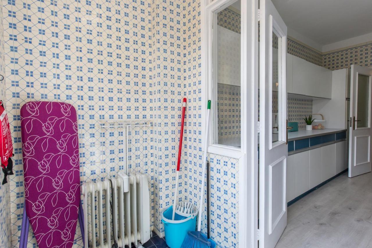 Apartment Metro Lapa House With Sunny Balcony And A/c