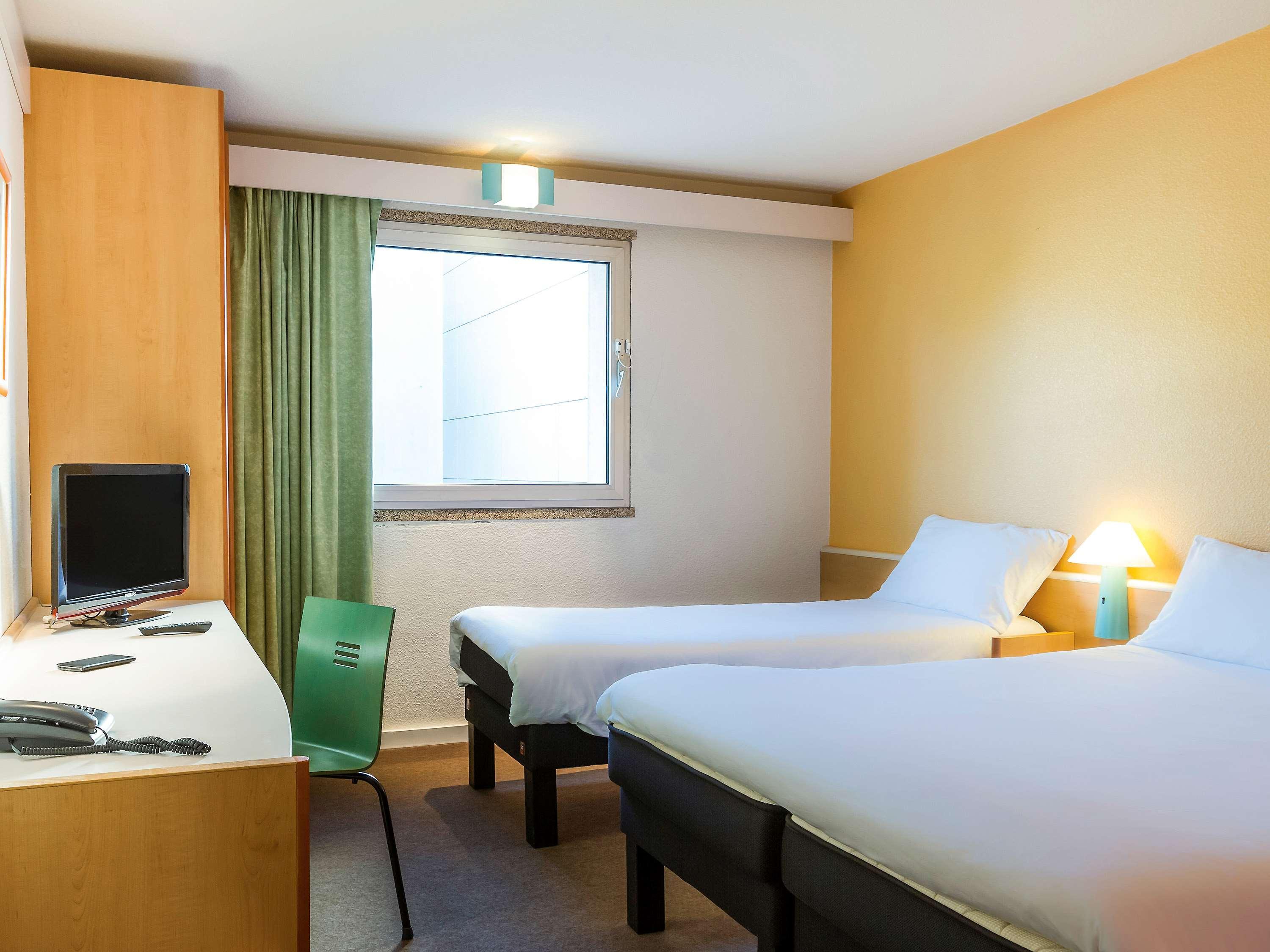 Ibis Sao Joao 2*