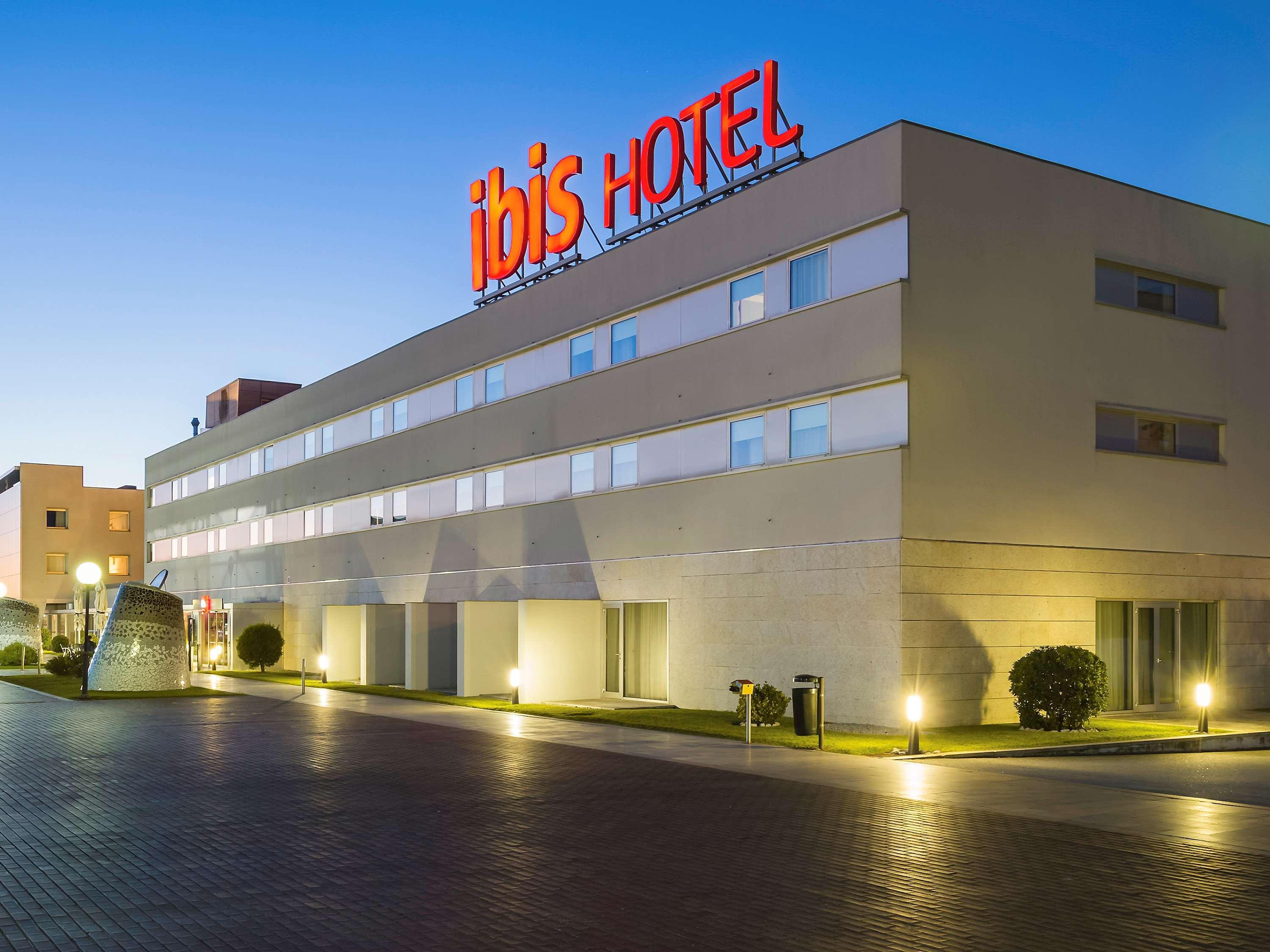 Ibis Sao Joao Hotel 2*