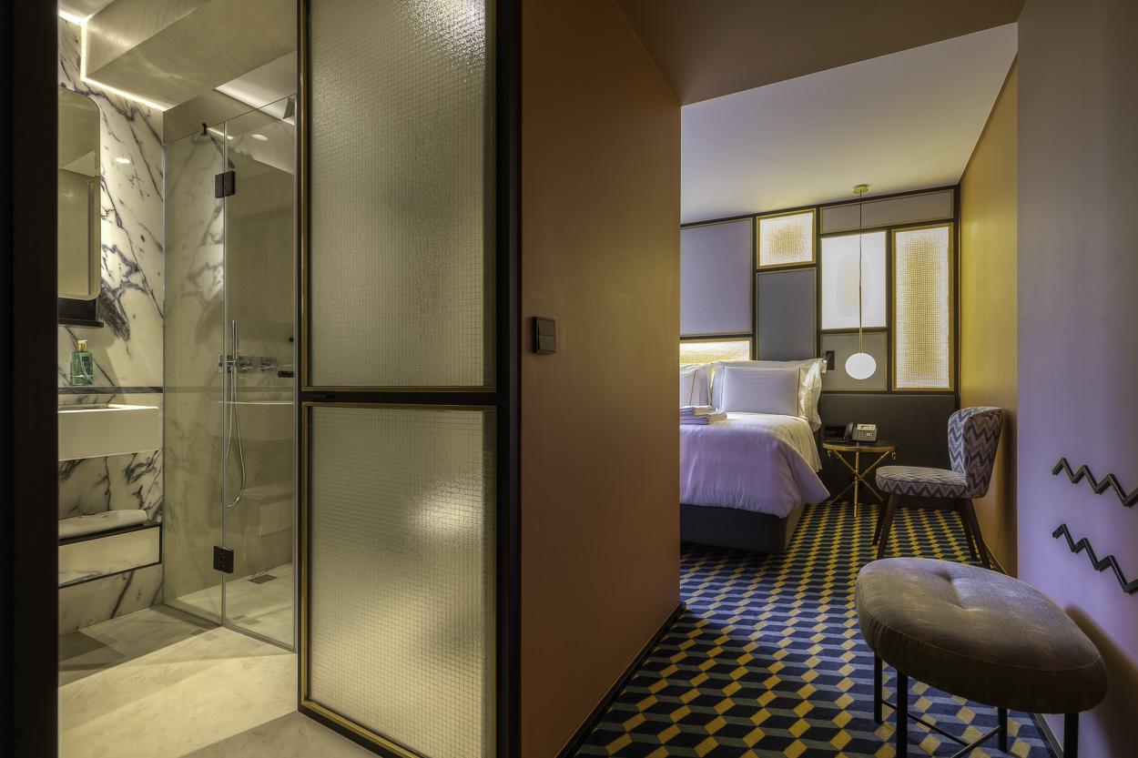 Hotel The Convo &