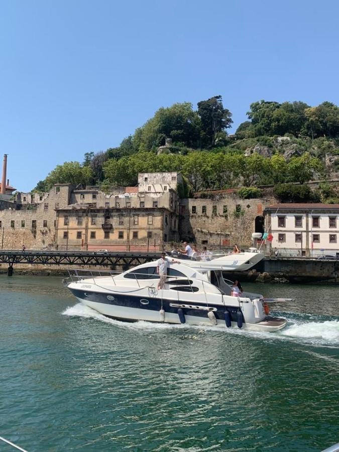 Private Yacht- Douro River Botel