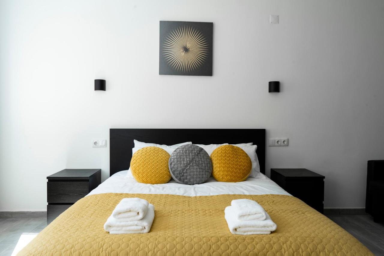 Almada Downtown 202 Apartment *