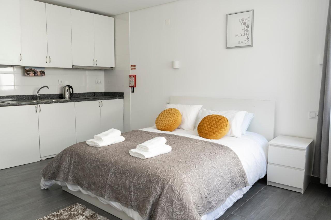 Apartment Almada Downtown 301 *