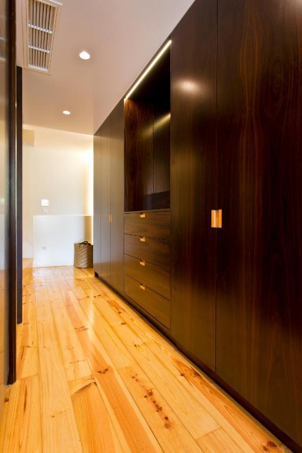 Boutique Rentals- Hidden Garden Porto's Downtown Appartement