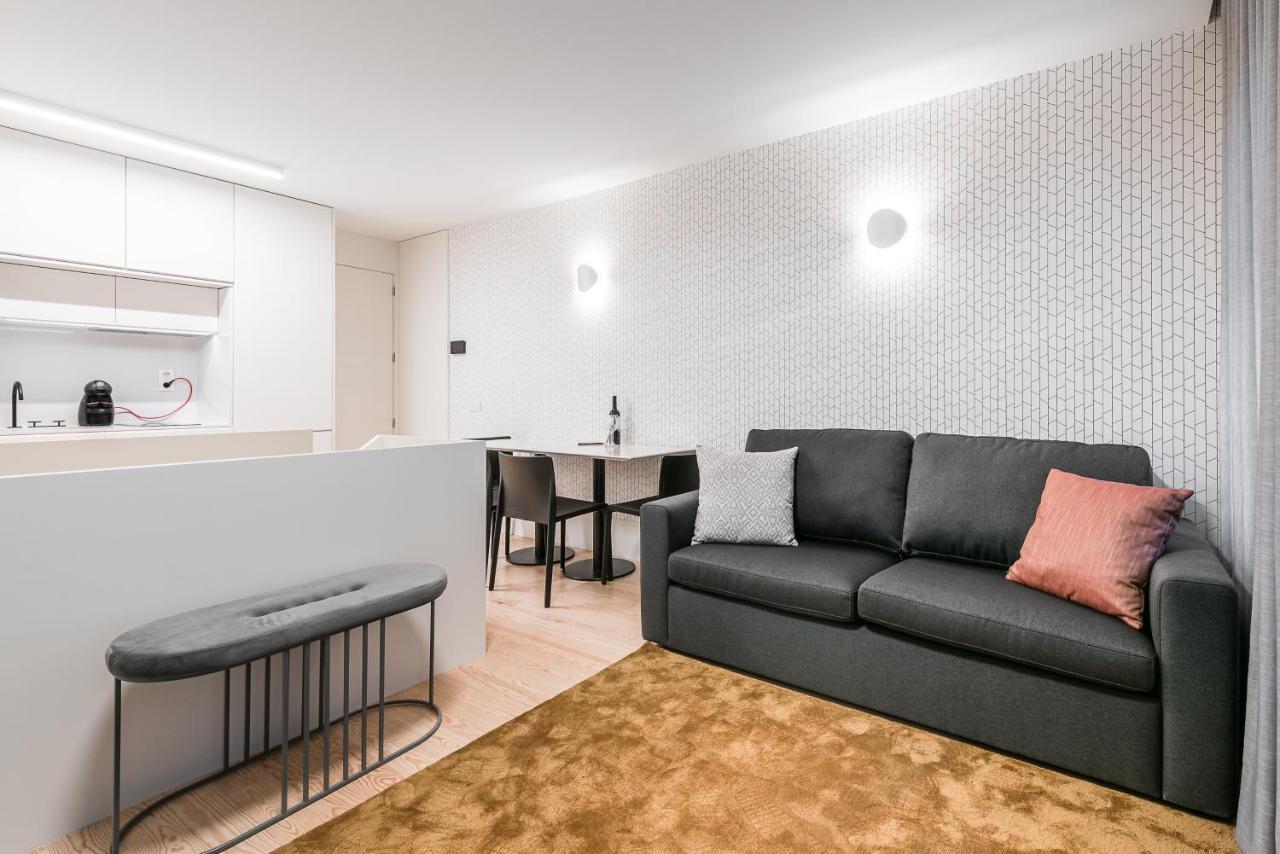 Door 65 - Historical Center Apartment *