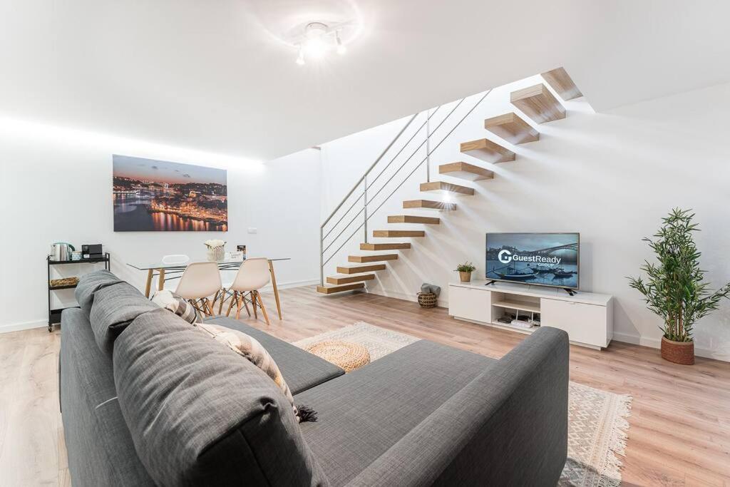 Apartment Guestready - Spotlight - Left
